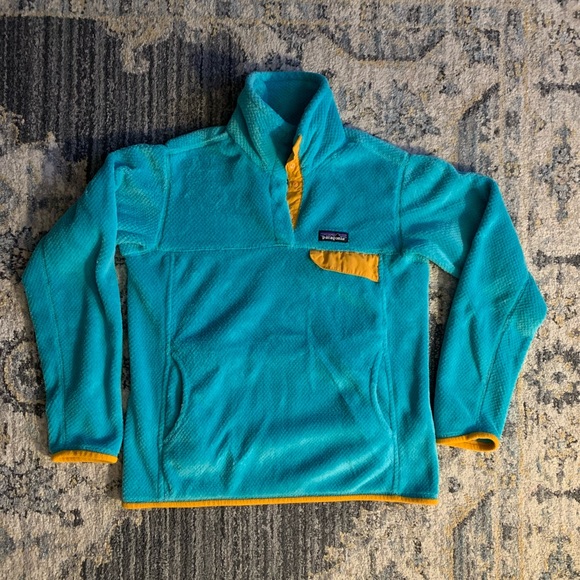 Patagonia Jackets & Blazers - * Rare*Woman’s Patagonia ReTool Snap Pull Over size medium